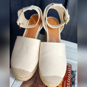 Espadrille style shoes, wedge heel